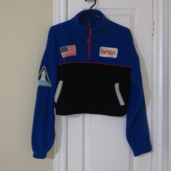 Cropped sweater - Picture 1 of 2